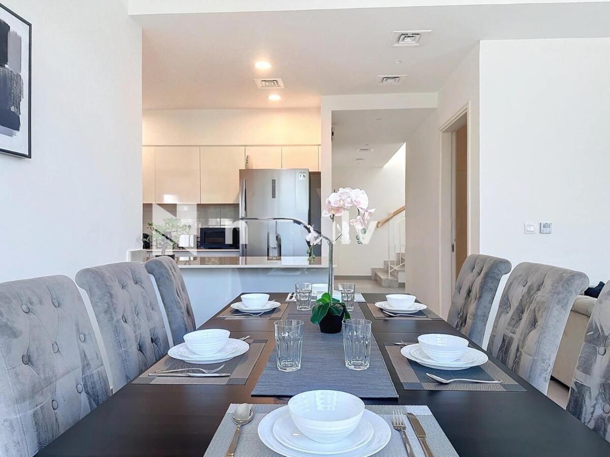 Modern Five Bedroom With Bbq And Garden Apartment