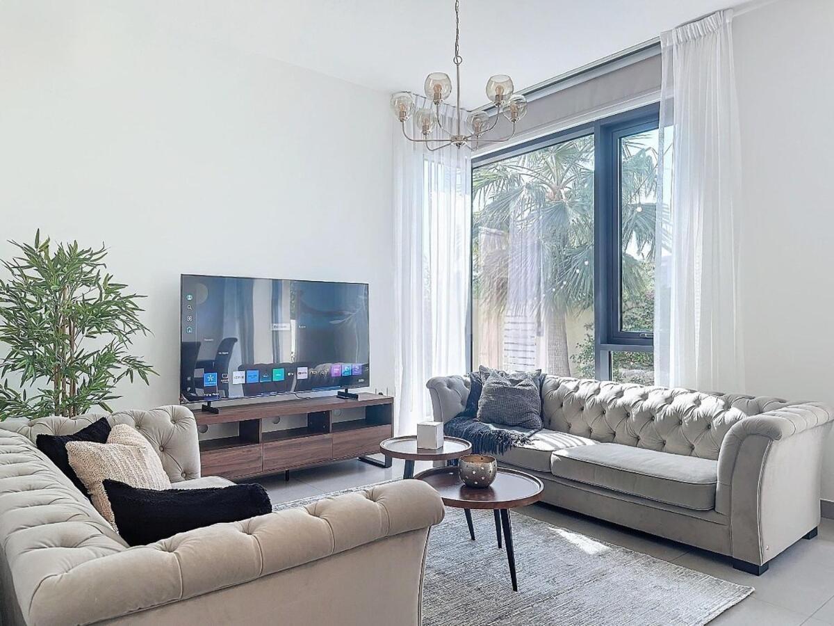 Apartment Modern Five Bedroom With Bbq And Garden Dubai